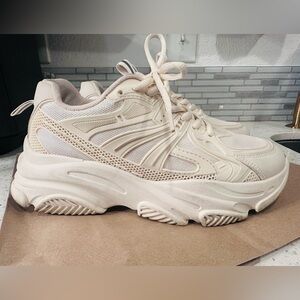 Steve Madden Cream Chunky Sneakers